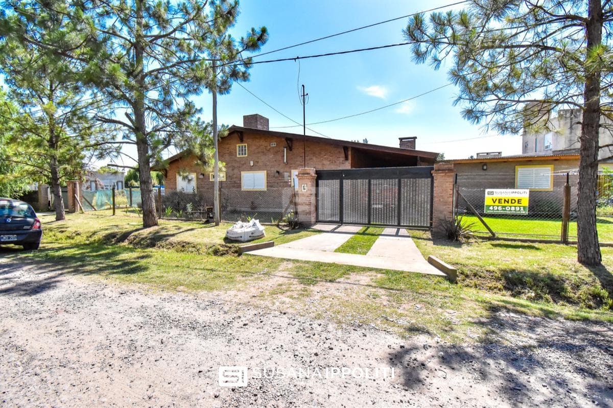 Casa en venta 2 dormitorios con pileta en Tierra de Sueños 1, Roldán