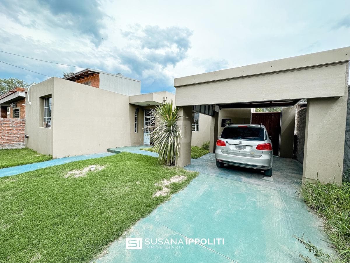Casa en venta de 1 dormitorio con pileta en Roldán